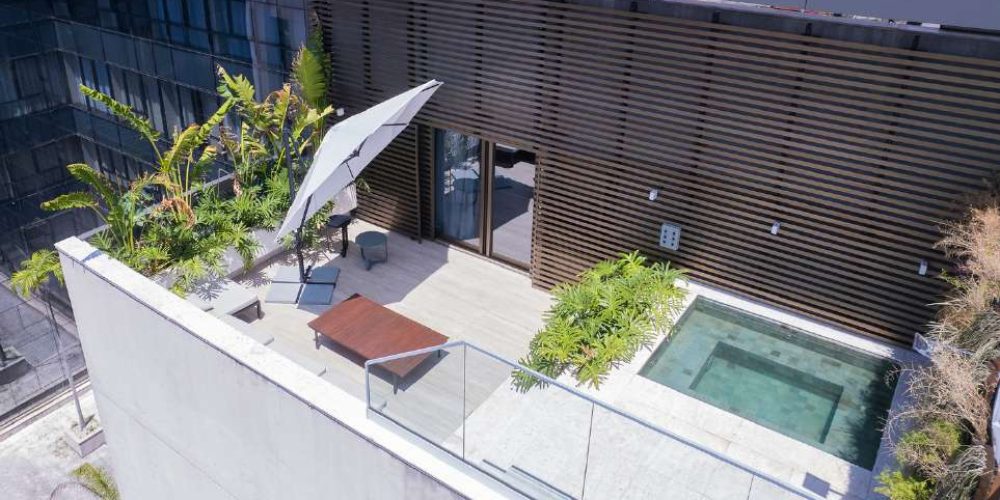 Vista Aérea da Piscina da Cobertura do Vogue Square Design Hotel