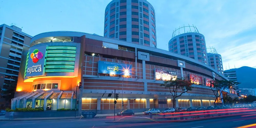 Shopping Tijuca, a 150 m do Lisboa 32